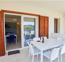 3 bedroom seaside apartments in Sicily, sleeps 6